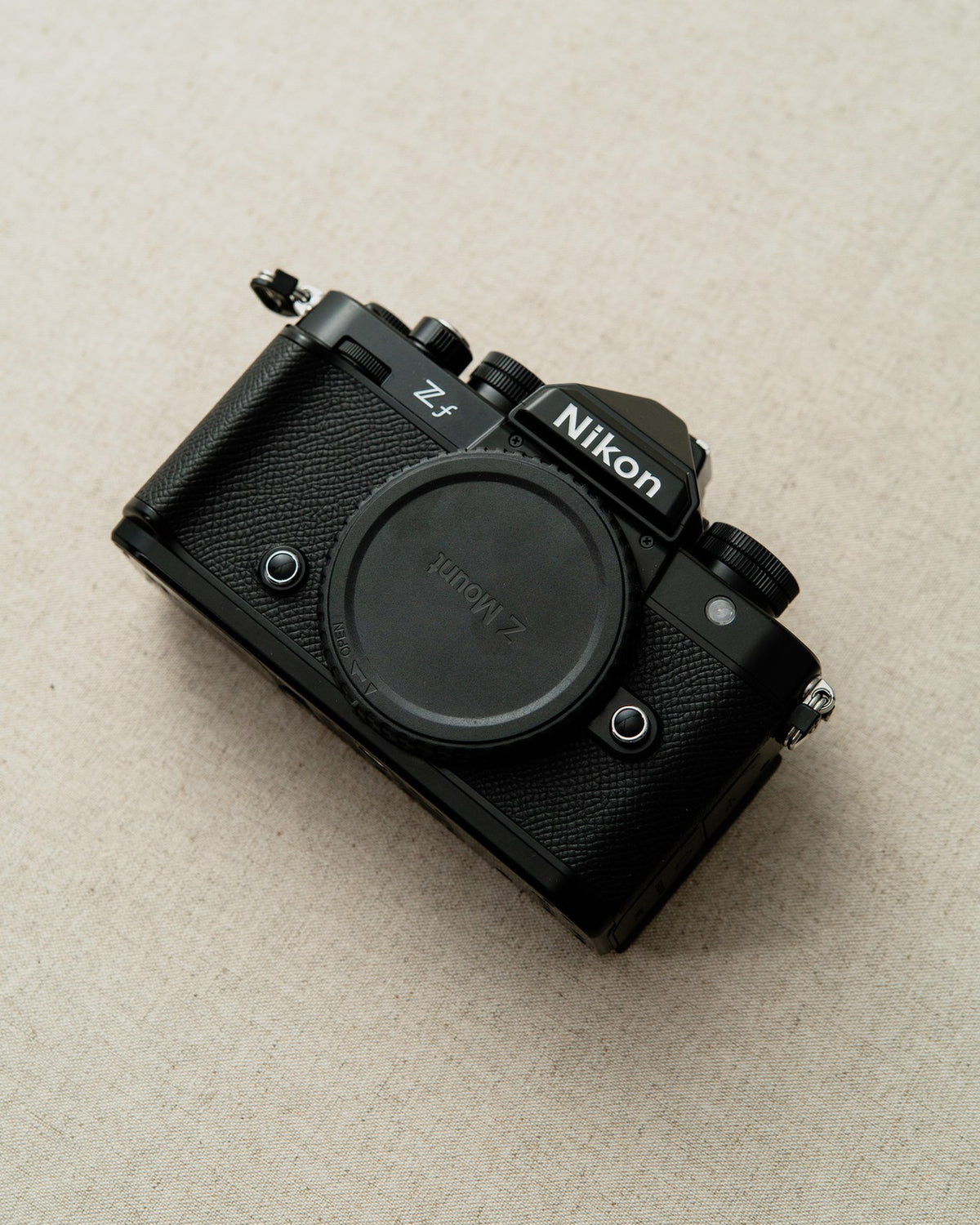 SKU:NIKON-ZF-EPSOM-89 | Noir 89 | 01 Front